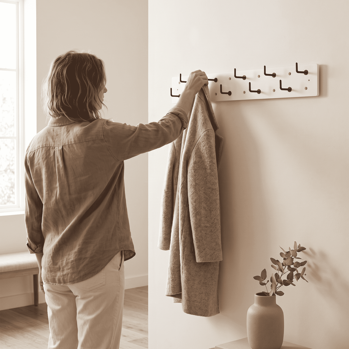 AVELLO Heritage Entryway Rack